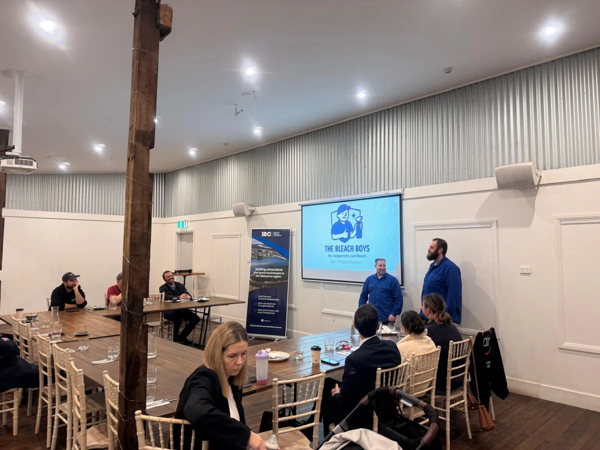 Members sharing their business experience at a Wednesday meeting